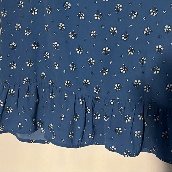 Women's Abercrombie & Fitch Blue Floral Tank Top - Picture 5 of 8